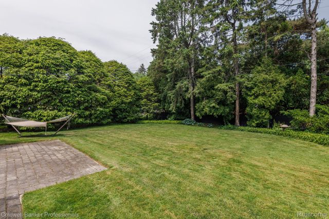 1018 Harvard Road, Grosse Pointe Park, MI 48230