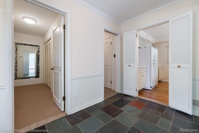 1018 Harvard Road, Grosse Pointe Park, MI 48230