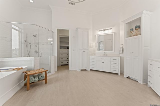 21005 Waterfront East Dr, Maurepas, LA 70449