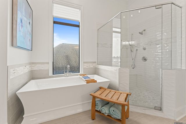 21005 Waterfront East Dr, Maurepas, LA 70449