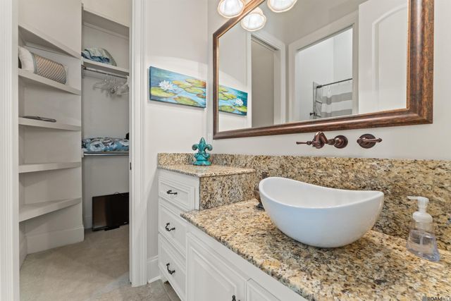 21005 Waterfront East Dr, Maurepas, LA 70449