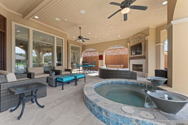 21005 Waterfront East Dr, Maurepas, LA 70449