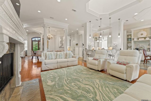 21005 Waterfront East Dr, Maurepas, LA 70449