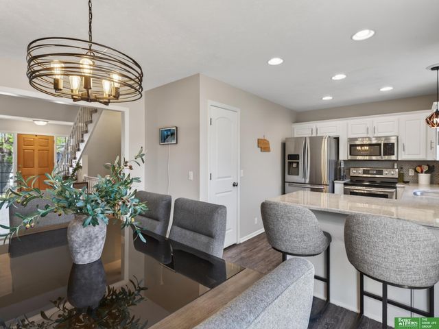 7138 Harvest Hills Drive, La Vista, NE 68128
