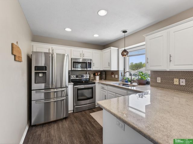 7138 Harvest Hills Drive, La Vista, NE 68128