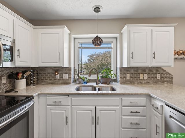 7138 Harvest Hills Drive, La Vista, NE 68128