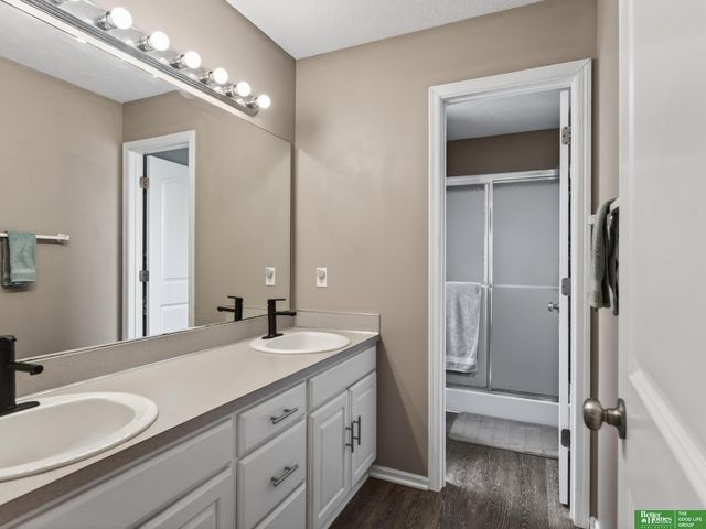 7138 Harvest Hills Drive, La Vista, NE 68128