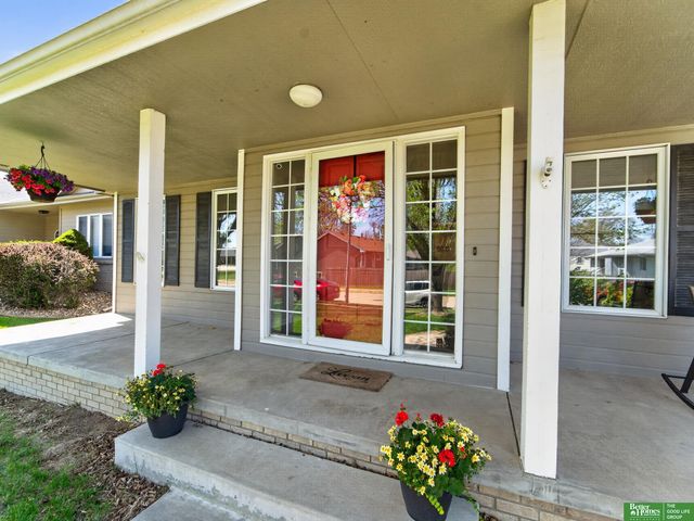 7138 Harvest Hills Drive, La Vista, NE 68128