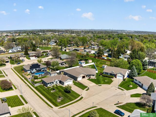 7138 Harvest Hills Drive, La Vista, NE 68128