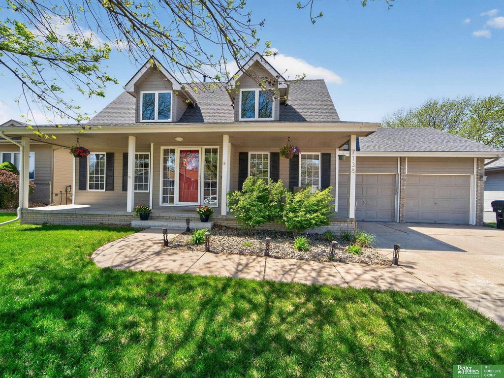 7138 Harvest Hills Drive, La Vista, NE 68128