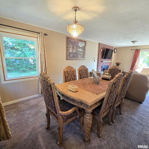 2823 W GREENBRIER Lane, Peoria, IL 61614