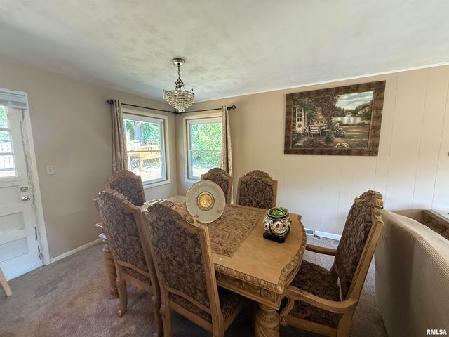 2823 W GREENBRIER Lane, Peoria, IL 61614