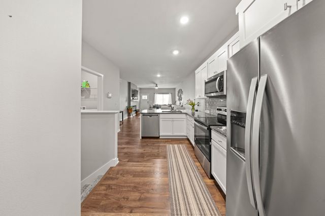 3027 NW Northwood Lane, Ankeny, IA 50023