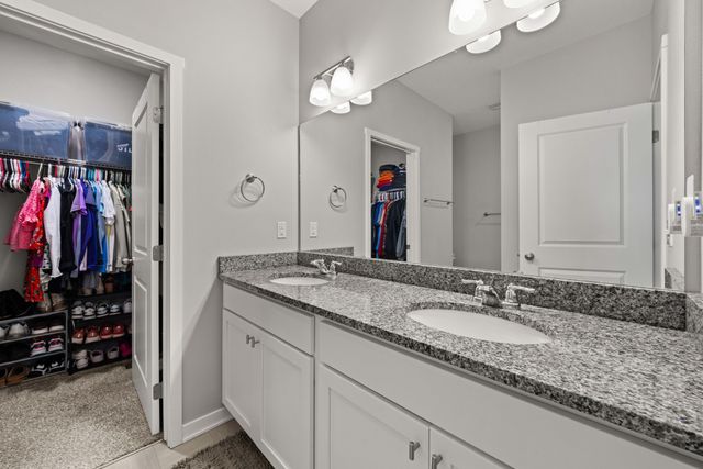 3027 NW Northwood Lane, Ankeny, IA 50023