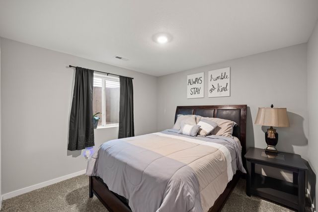 3027 NW Northwood Lane, Ankeny, IA 50023