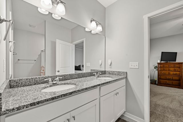 3027 NW Northwood Lane, Ankeny, IA 50023