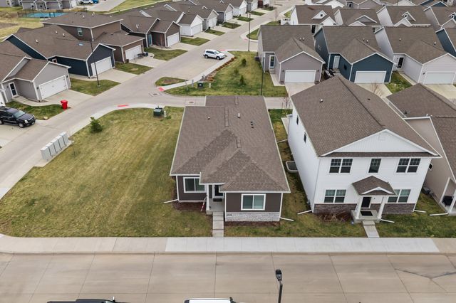 3027 NW Northwood Lane, Ankeny, IA 50023