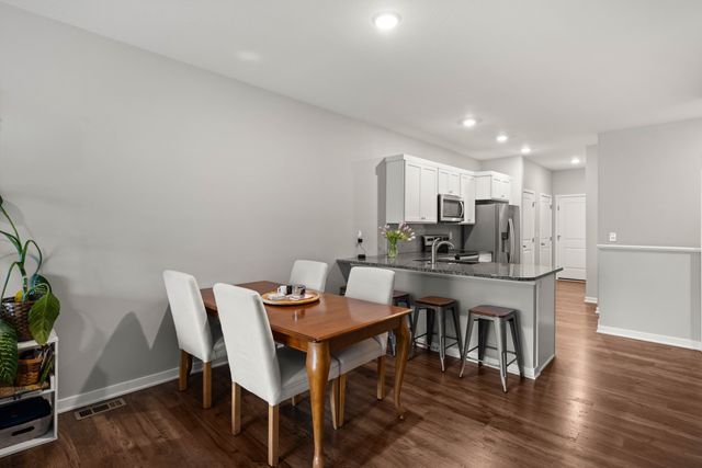 3027 NW Northwood Lane, Ankeny, IA 50023