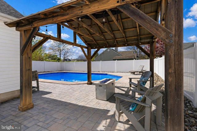 288 SEXTANT ROAD, Manahawkin, NJ 08050
