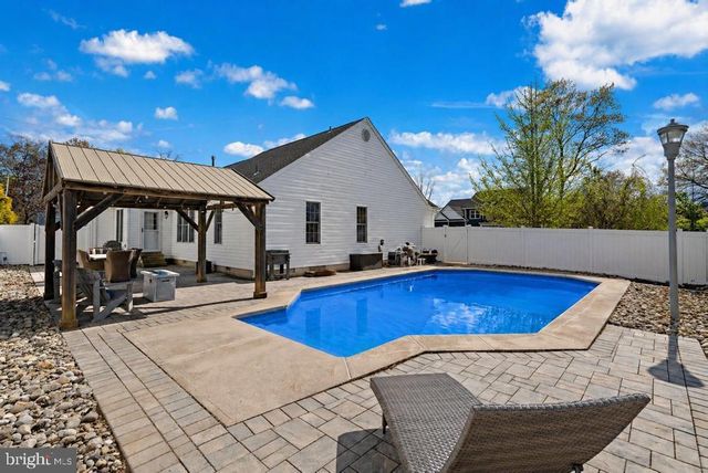 288 SEXTANT ROAD, Manahawkin, NJ 08050