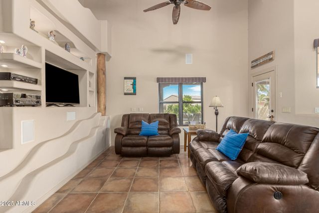 11917 W EQUESTRIAN Street, Casa Grande, AZ 85194