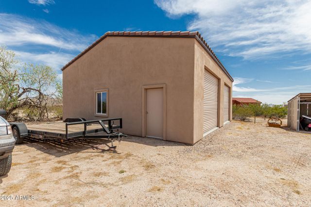 11917 W EQUESTRIAN Street, Casa Grande, AZ 85194