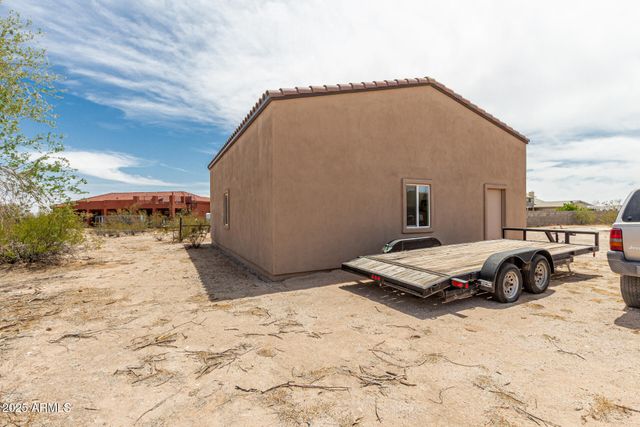 11917 W EQUESTRIAN Street, Casa Grande, AZ 85194