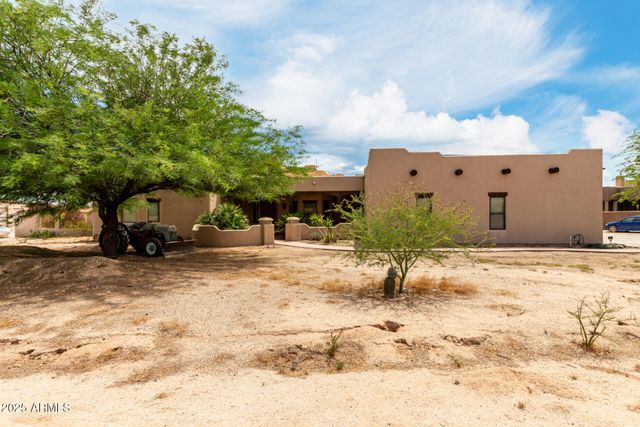 11917 W EQUESTRIAN Street, Casa Grande, AZ 85194