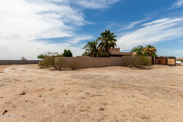 11917 W EQUESTRIAN Street, Casa Grande, AZ 85194