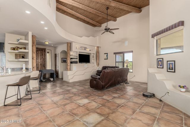 11917 W EQUESTRIAN Street, Casa Grande, AZ 85194