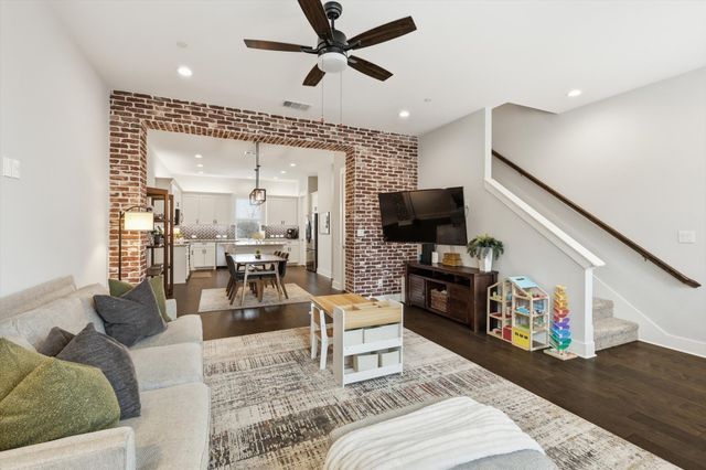 111 W Walters Street, Lewisville, TX 75057