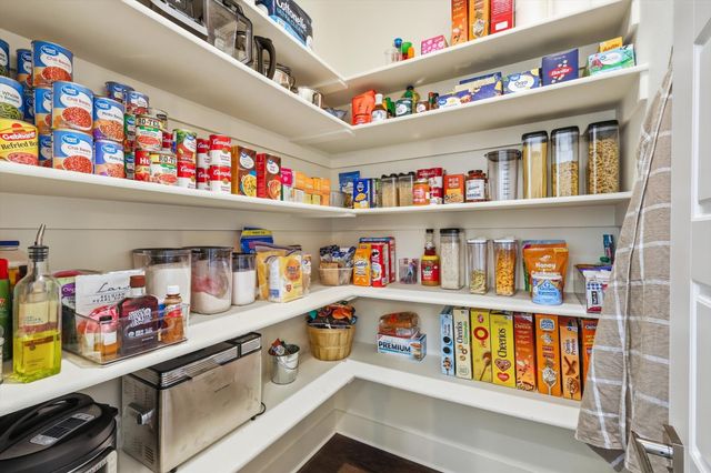 111 W Walters Street, Lewisville, TX 75057