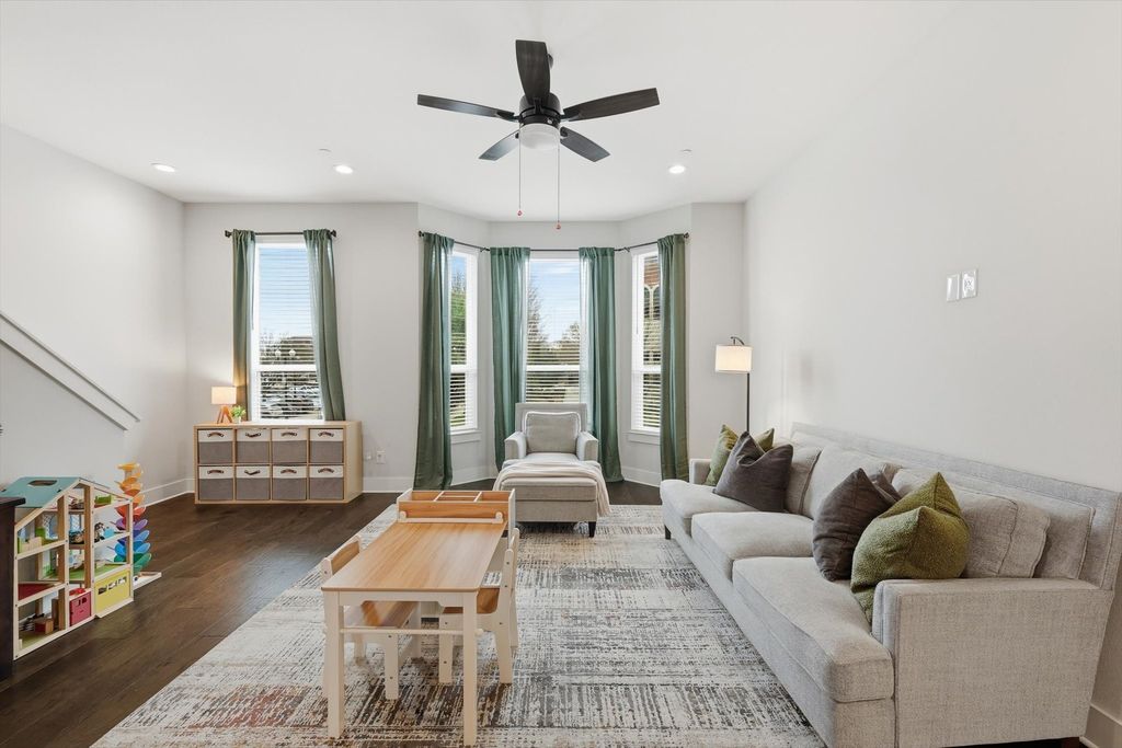 111 W Walters Street, Lewisville, TX 75057