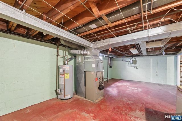 161 Baker Avenue, Bergenfield, NJ 07621