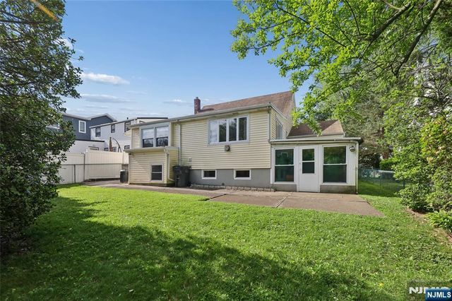 161 Baker Avenue, Bergenfield, NJ 07621