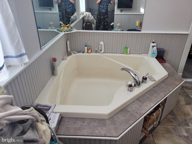 8621 OLD HARFORD RD, Baltimore, MD 21234