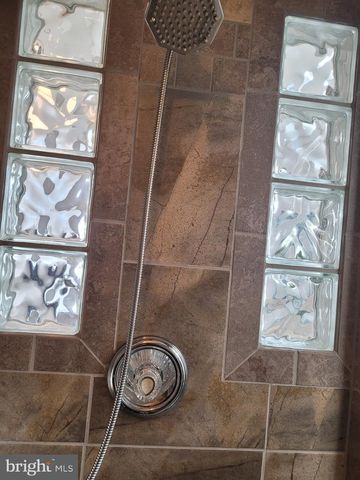 8621 OLD HARFORD RD, Baltimore, MD 21234