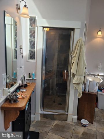 8621 OLD HARFORD RD, Baltimore, MD 21234