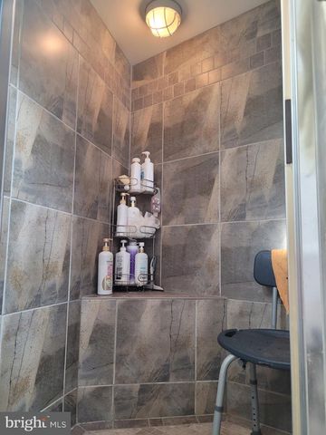 8621 OLD HARFORD RD, Baltimore, MD 21234