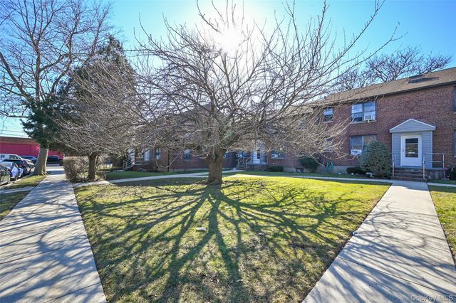 36-44 172 Street 93, Flushing, NY 11358