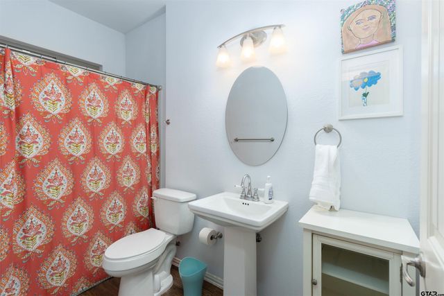 18424 Walnut Circle, Flint, TX 75762