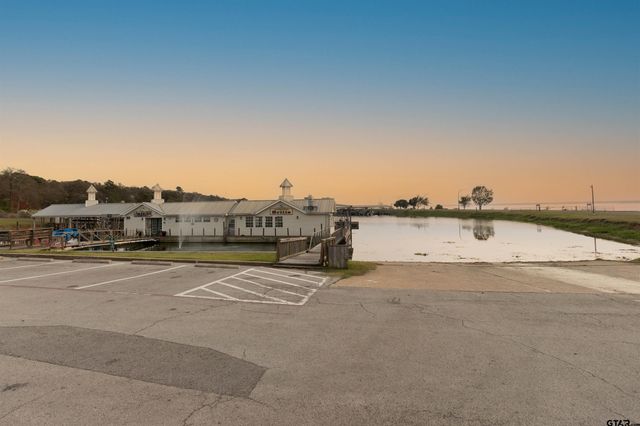 18424 Walnut Circle, Flint, TX 75762