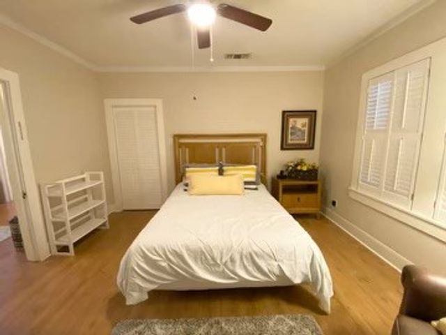 2545 Rogers Avenue, Fort Worth, TX 76109