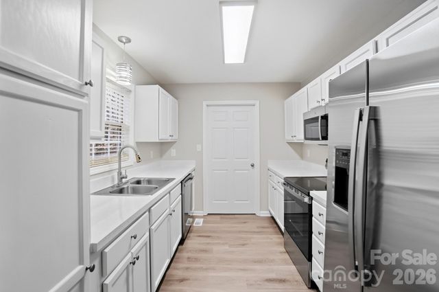 4584 Cherokee Drive, Maiden, NC 28650