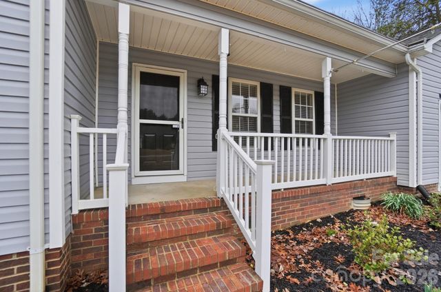 4584 Cherokee Drive, Maiden, NC 28650