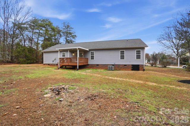 4584 Cherokee Drive, Maiden, NC 28650