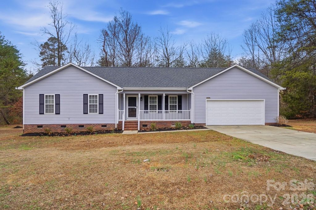 4584 Cherokee Drive, Maiden, NC 28650