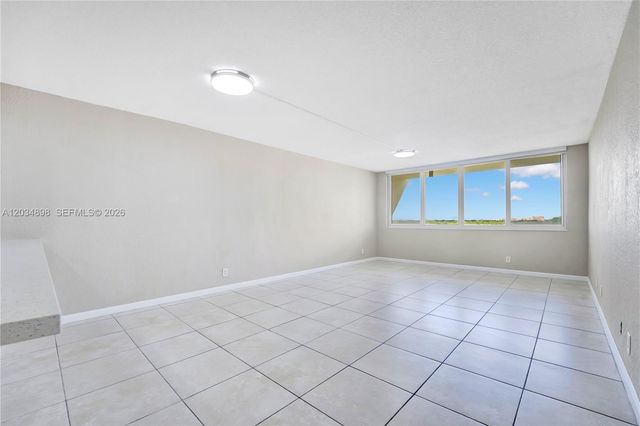 9001 SW 77th Avenue C709, Miami, FL 33156