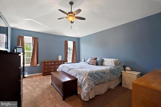 407 COPE CT, Sellersville, PA 18960