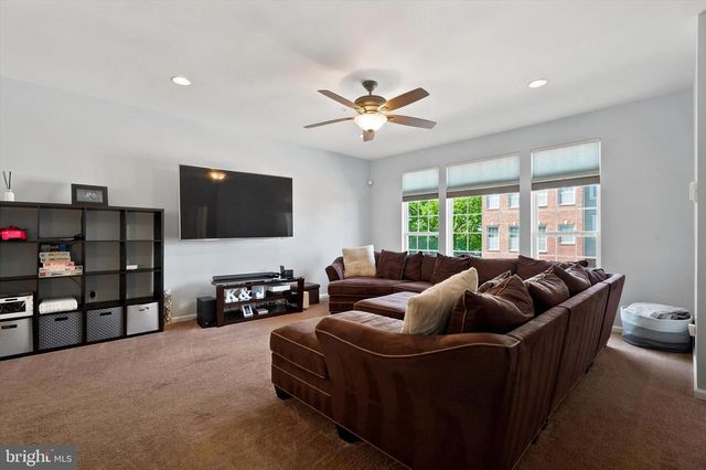 407 COPE CT, Sellersville, PA 18960